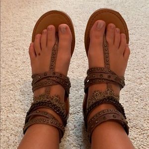 Lite Brown Sandals
